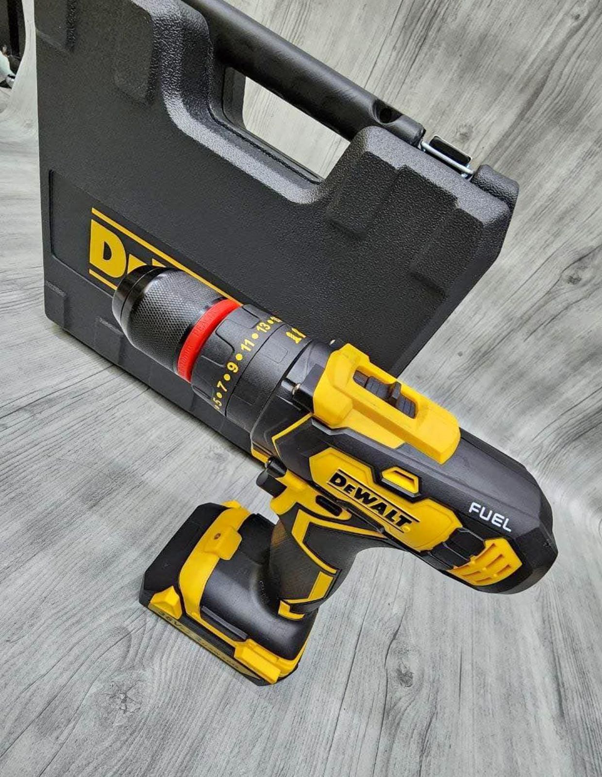 Kit Profesional de Brocas Bosch + Taladro DeWALT 36V